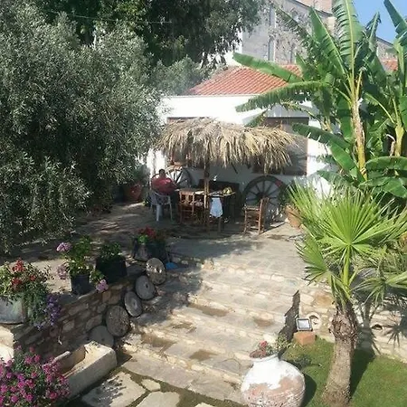 Karamese Tas Ev - Karamese Stone House *