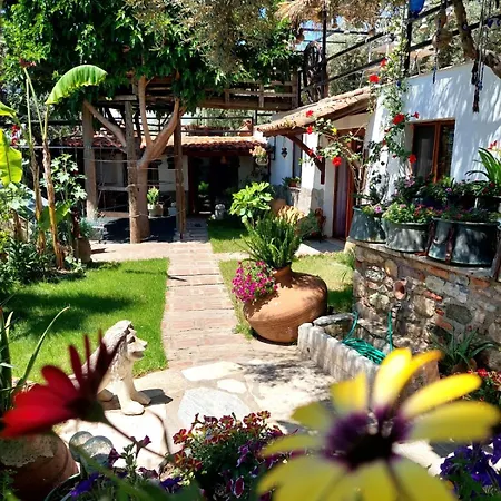 Karamese Tas Ev - Karamese Stone House 塞尔丘克